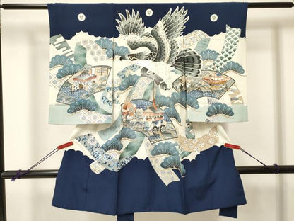 平和屋着物[]お宮参り　男の子　祝着　産着　初着　のしめ　駒刺繍　鷹　鷲　地紙御所車飛鶴松文　金銀彩　逸品　DABA3752ma