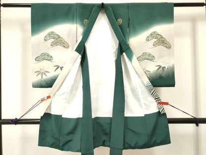 平和屋着物[]お宮参り　男の子　祝着　産着　初着　のしめ　鷹　鷲　鳳凰宝船笹松文　暈し染め　金銀彩　逸品　DABA3755ma