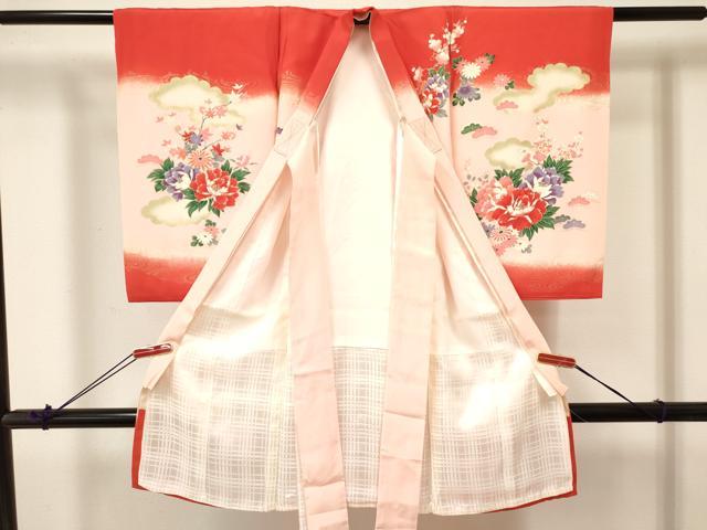 平和屋着物[]お宮参り　女の子　祝着　産着　初着　のしめ　糸車　御所車花文　暈し染め　金彩　逸品　DABA3764ma