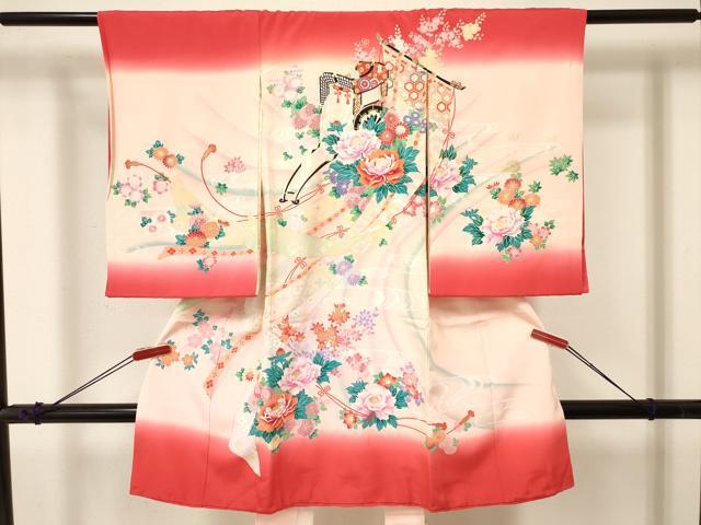 平和屋着物[]お宮参り 女の子 祝着 産着 初着 のしめ 几帳御所車牡丹花文 暈し染め 金銀彩 逸品 DABA3778ma