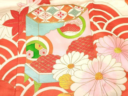 平和屋着物[]お宮参り　女の子　祝着　産着　初着　のしめ　駒刺繍　貝桶飛鶴花文　金彩　逸品　DABA3779ma