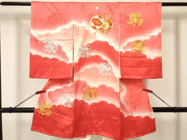 平和屋着物[]お宮参り　女の子　祝着　産着　初着　のしめ　駒刺繍　雲重ね鼓鞠花文　暈し染め　逸品　DABA3780ma