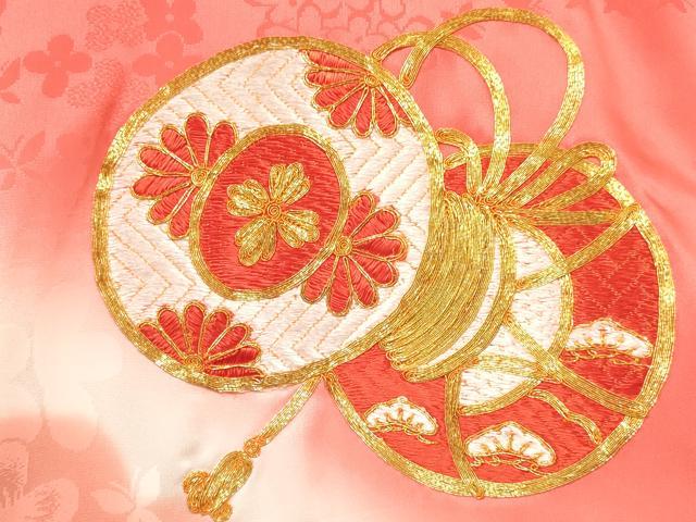 平和屋着物[]お宮参り　女の子　祝着　産着　初着　のしめ　駒刺繍　雲重ね鼓鞠花文　暈し染め　逸品　DABA3780ma