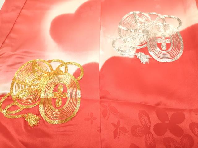 平和屋着物[]お宮参り　女の子　祝着　産着　初着　のしめ　駒刺繍　雲重ね鼓鞠花文　暈し染め　逸品　DABA3780ma