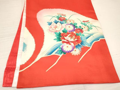 平和屋着物[]お宮参り　女の子　祝着　産着　初着　のしめ　刺繍　孔雀立波花文　暈し染め　金彩　逸品　DABA3783ma