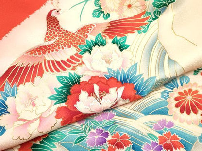 平和屋着物[]お宮参り　女の子　祝着　産着　初着　のしめ　刺繍　孔雀立波花文　暈し染め　金彩　逸品　DABA3783ma
