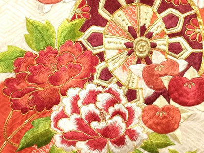 平和屋着物[]お宮参り　女の子　祝着　産着　初着　のしめ　駒刺繍　絞り　源氏車花文　金糸　逸品　DABA3789ma