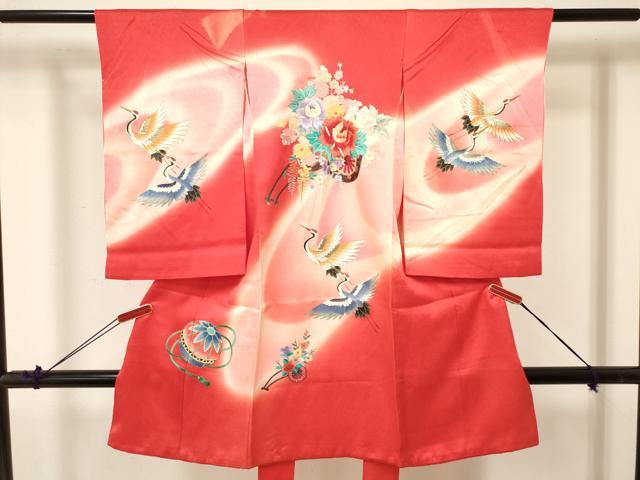 平和屋着物[]お宮参り　女の子　祝着　産着　初着　のしめ　刺繍　飛鶴花文　暈し染め　金銀彩　逸品　DABA3790ma
