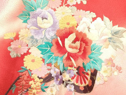平和屋着物[]お宮参り　女の子　祝着　産着　初着　のしめ　刺繍　飛鶴花文　暈し染め　金銀彩　逸品　DABA3790ma