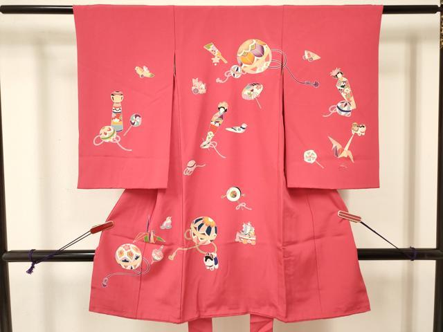 平和屋着物[]お宮参り 女の子 祝着 産着 初着 のしめ 鞠 羽子板 玩具文 金彩 逸品 DABA3794ma