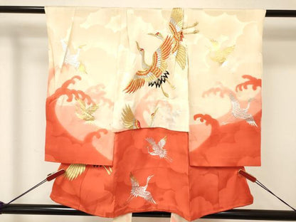 平和屋着物[]お宮参り 女の子 祝着 産着 初着 のしめ 刺繍 立波群れ鶴文 暈し染め 金銀彩 逸品 DABA3795ma