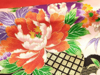 平和屋着物[]七五三　女の子　７歳　祝着　四つ身　長襦袢(無双仕立て・半衿刺繍)セット　花車　金彩　逸品　DABA3814ma