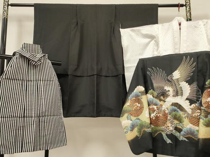 平和屋着物[]七五三　男の子　祝着・羽織・長襦袢(単衣)・行灯袴セット　鷹　鷲　松　立波丸文　暈し染め　金彩　DABA3830ma