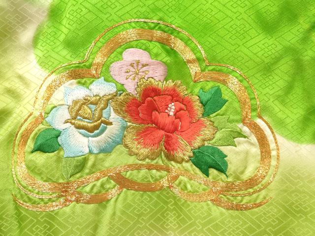 平和屋着物[]七五三　女の子　３歳　祝着　三つ身　長襦袢(袷)セット　駒刺繍 総刺繍　松取り地紙花文　暈し染め 金銀糸　逸品　DABA3897ma