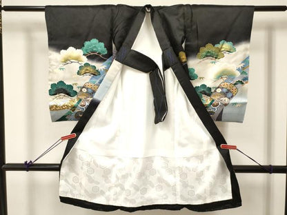 平和屋着物[]お宮参り　男の子　祝着　産着　初着　のしめ　刺繍　鷹 鷲 龍 兜 束ね熨斗笹松文　暈し染め　金彩　逸品　未使用　DABA3901ma