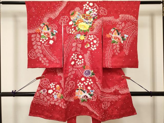 平和屋着物[]お宮参り　女の子　祝着　産着　初着　のしめ　刺繍　絞り　鞠花文　金糸　逸品　DABA3919ma