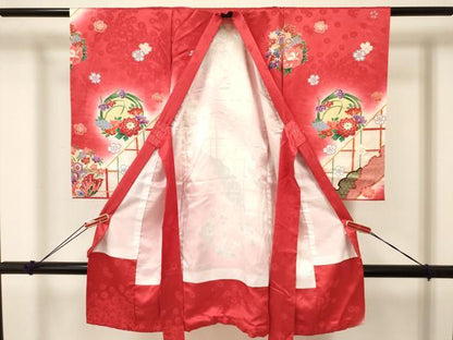 平和屋着物[]お宮参り　女の子　祝着　産着　初着　のしめ　駒刺繍　糸車　御所車花蝶文　暈し染め　金彩　逸品　DABA3925ma