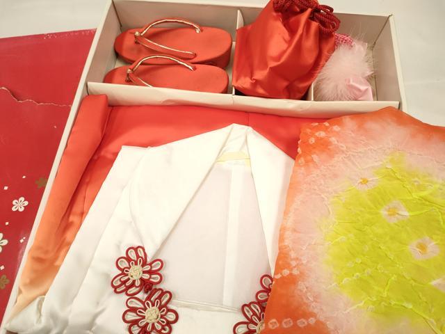平和屋着物[]七五三　女の子　３歳　祝着　三つ身　長襦袢(無双仕立て)・被布・小物セット　飛鶴鈴花文　金彩　箱付き　DABA3944ma