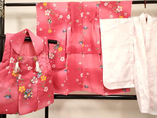 平和屋着物[]七五三　女の子　３歳　祝着　三つ身　長襦袢(単衣)・被布セット　鞠花文　暈し染め　金彩　DABA3949ma