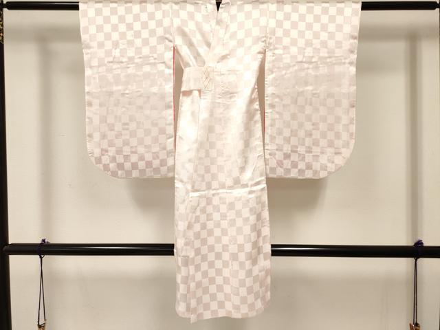 平和屋着物[]七五三　女の子　３歳　祝着　三つ身　長襦袢(袷)セット　糸車　御所車飛鶴花文　暈し染め　金銀彩　逸品　DABA3954ma