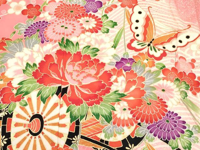 平和屋着物[]七五三　女の子　７歳　祝着　四つ身　長襦袢(単衣・半衿刺繍)セット　舞蝶花車文　暈し染め　金彩　逸品　DABA3959ma