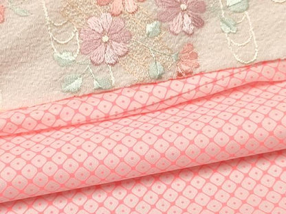 平和屋着物[]七五三　女の子　７歳　祝着　四つ身　襦袢(単衣・半衿刺繍)セット　扇面花蝶御所車文　暈し染め　金彩　DABA3960ma