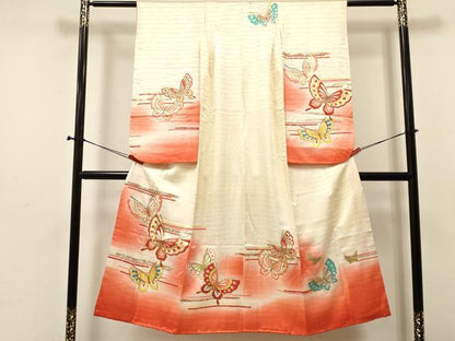 平和屋着物∵女の子 十三参り 子供 祝着 駒刺繍 舞蝶文 暈し染め 金彩 逸品 DABA3963ma