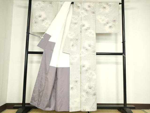 平和屋着物●都喜ヱ門 本場大島紬 白大島 120亀甲 楓文 総絣 藤絹織物謹製 正絹 逸品 DABA4013az