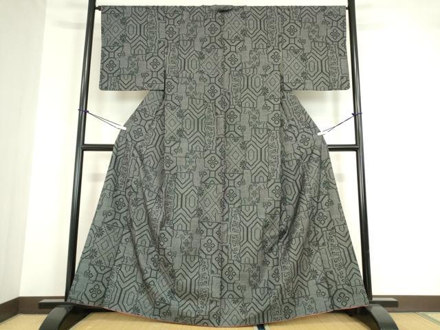 平和屋着物●本場大島紬　7マルキ　亀甲花文　正絹　逸品　DABA4091az