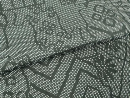 平和屋着物●本場大島紬　7マルキ　亀甲花文　正絹　逸品　DABA4091az