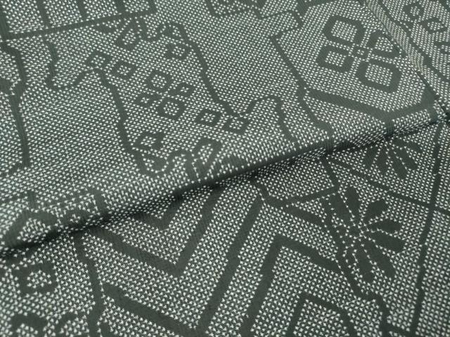 平和屋着物●本場大島紬　7マルキ　亀甲花文　正絹　逸品　DABA4091az