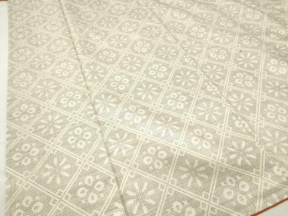 平和屋着物●本場大島紬　白大島　7マルキ　格子花文　正絹　逸品　DABA4113az