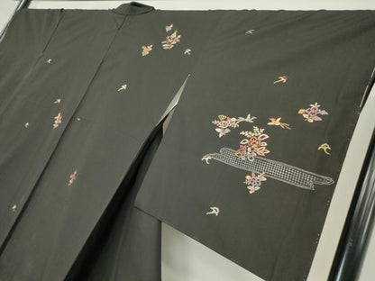 平和屋着物●中国三大刺繍 スワトウ刺繍 汕頭刺繍 訪問着 本場大島紬 舞鳥花文 金糸 正絹 逸品 未使用 DABA4384az