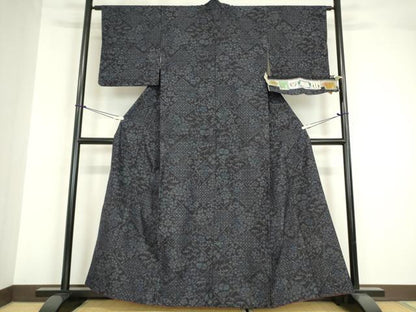 平和屋着物●本場結城紬 重要無形文化財 七宝花文 100亀甲 証紙付き 正絹 逸品 DABA4389az
