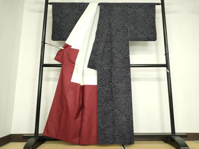 平和屋着物●本場結城紬 重要無形文化財 七宝花文 100亀甲 証紙付き 正絹 逸品 DABA4389az