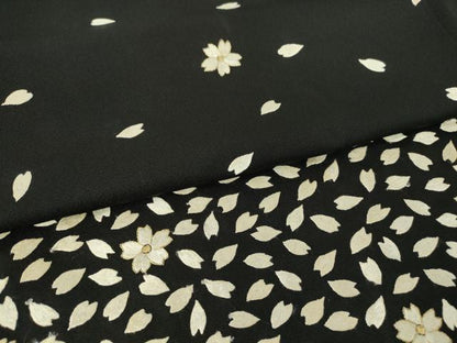平和屋着物●訪問着　総刺繍　舞桜文　黒地　金糸　正絹　逸品　DABA4416az