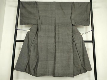 平和屋着物●男性 本場大島紬 80亀甲 総詰め 正絹 逸品 DABA4420az