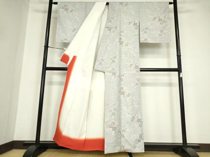 平和屋着物●本場大島紬　白大島　9マルキ　葡萄唐草文　正絹　逸品　DABA4562az