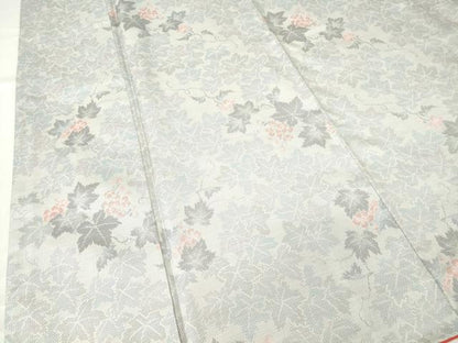 平和屋着物●本場大島紬　白大島　9マルキ　葡萄唐草文　正絹　逸品　DABA4562az