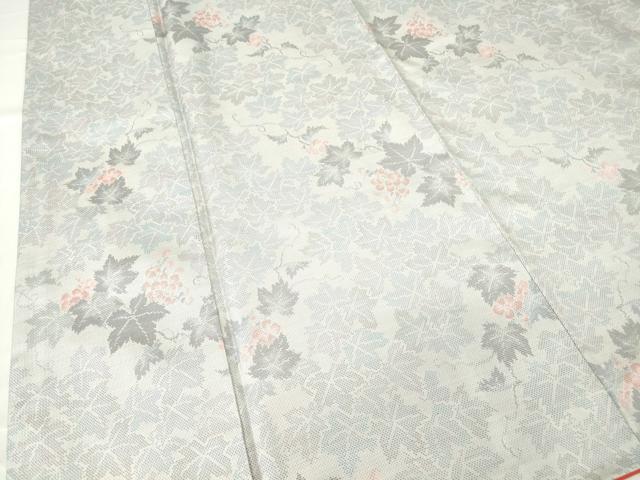 平和屋着物●本場大島紬　白大島　9マルキ　葡萄唐草文　正絹　逸品　DABA4562az