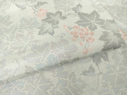 平和屋着物●本場大島紬　白大島　9マルキ　葡萄唐草文　正絹　逸品　DABA4562az