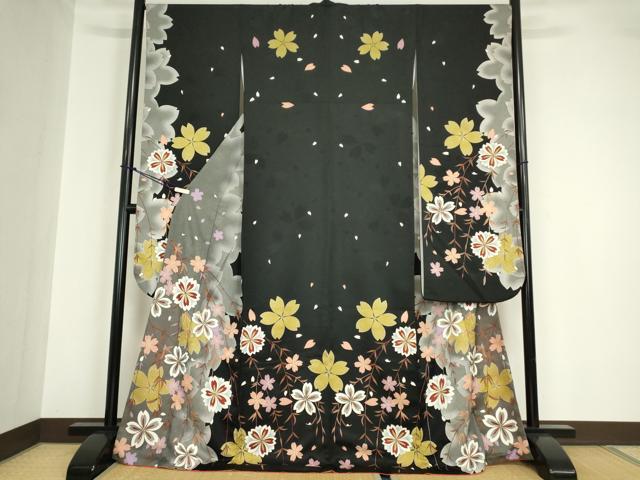 平和屋着物●豪華振袖 舞桜文 黒地 金彩 正絹 逸品 DABA4580az