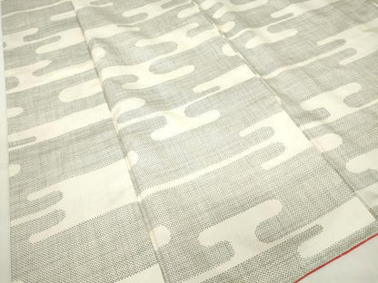 平和屋着物●本場大島紬 白大島 7マルキ 霞文 正絹 逸品 DABA4585az