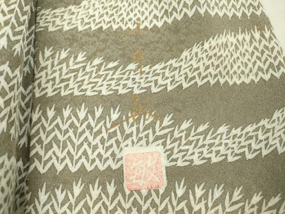 平和屋着物●創業140年 小糸染芸の四代目 小糸敏夫 小紋 樹林文 正絹 逸品 DABA4601az