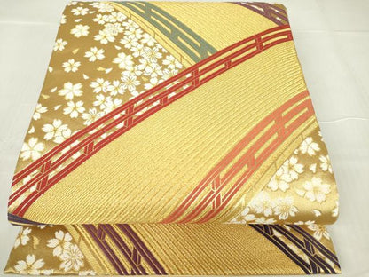 平和屋着物▼六通柄袋帯 渡り橋舞桜文 金糸 鈴乃屋扱い 正絹 逸品 DABA4619az