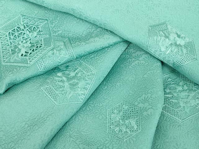 平和屋着物●中国三大刺繍　スワトウ刺繍　汕頭刺繍　総刺繍　無地絵羽訪問着　亀甲花文　白群色　正絹　逸品　DABA4842az