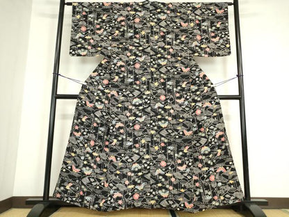 平和屋着物●上質な小紋　型染め　扇面花蝶文　黒地　正絹　逸品　DABA4890az