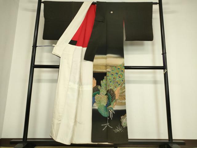平和屋着物●アンティーク　大正ロマン　黒留袖　駒刺繍　孔雀文　金彩　正絹　逸品　DABA4925az