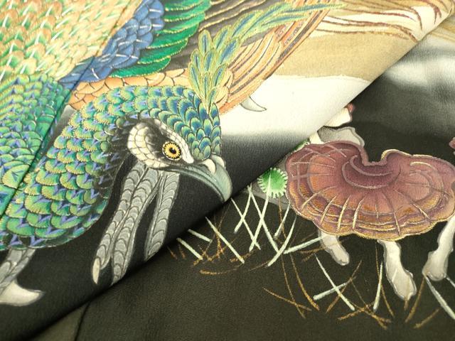 平和屋着物●アンティーク　大正ロマン　黒留袖　駒刺繍　孔雀文　金彩　正絹　逸品　DABA4925az