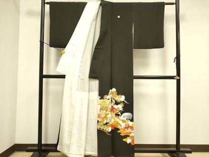 平和屋着物■豪華黒留袖　刺繍　飛鶴枝松文　金彩　正絹　逸品　DABA6555op